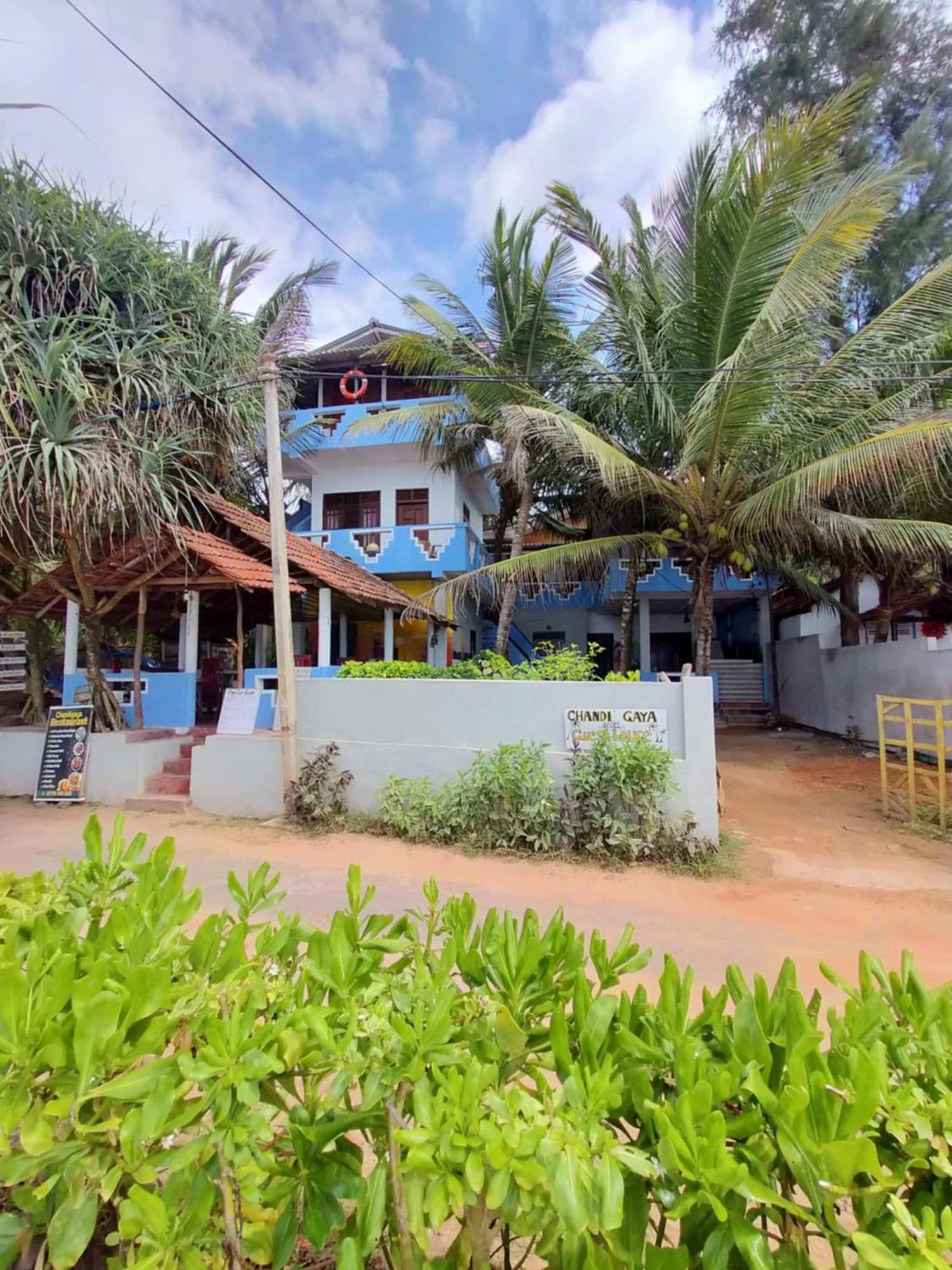 Chandi Gaya Beach Guesthouse 탕갈레 외부 사진