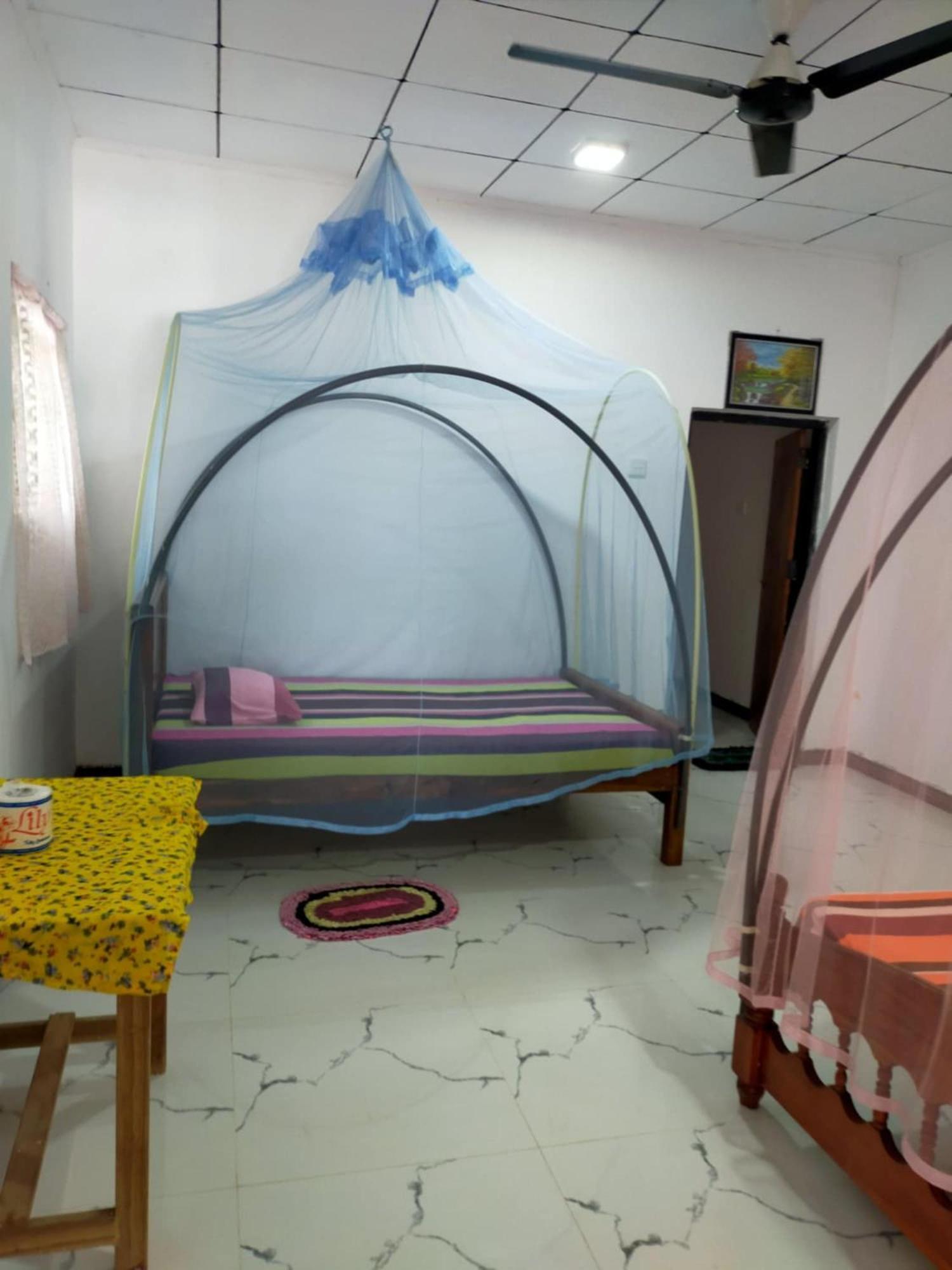 Chandi Gaya Beach Guesthouse 탕갈레 외부 사진